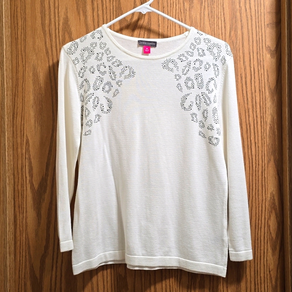 🤍🩶Vince Camuto Embellished Leopard Print Sweater